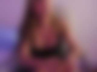 BritneeyDiamond's Live Sex Cam Show