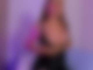BritneeyDiamond's Live Sex Cam Show