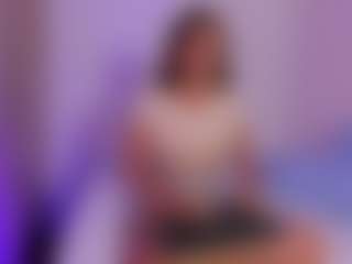 BritneeyDiamond's Live Sex Cam Show
