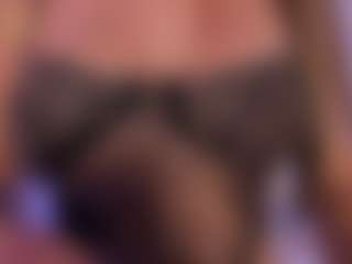 BritneeyDiamond's Live Sex Cam Show