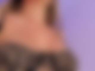 BritneeyDiamond's Live Sex Cam Show