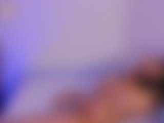 BritneeyDiamond's Live Sex Cam Show