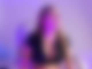 BritneeyDiamond's Live Sex Cam Show