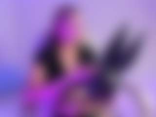 Live cam show with BritneeyDiamond - Sexy on Dolls Live