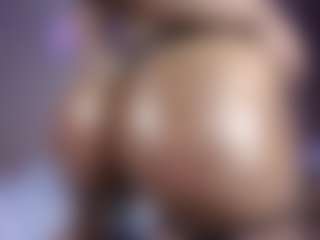 Live cam show with JollyMami - Ebony on Fling VIP Chat