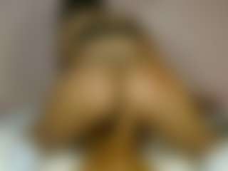 Live cam show with JollyMami - Ebony Squirt on Camsoda