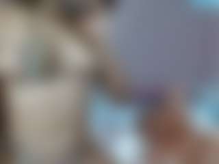Live cam show with JollyMami - Kisses on liverealitysex.com