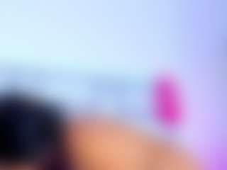 NinaNicole MILF webcam performer live streaming