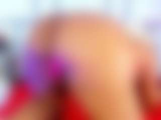 NinaNicole MILF webcam performer live streaming