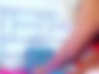 Live cam show with NinaNicole - Brown Hair on TeamSkeetLive