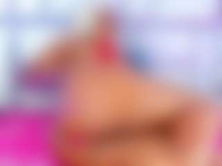 Live cam show with NinaNicole - Brown Hair on StripNow