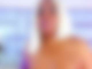 Live cam show with NinaNicole - Shaved Pussy on livesuperchat.net
