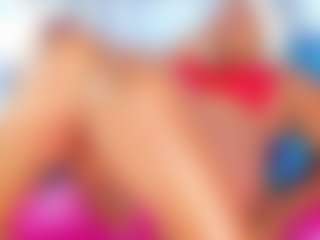 Live cam show with NinaNicole - Brown Hair MILF on Chatstar