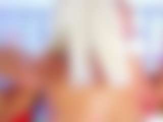 NinaNicole MILF webcam performer live streaming