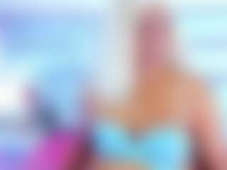 Live cam show with NinaNicole - Spank Mature on friskycurves.com