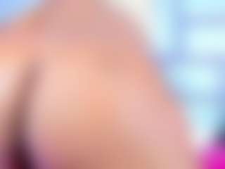 Live cam show with NinaNicole - Curvy Middle Aged on Camsoda