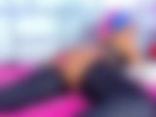 Live cam show with NinaNicole - Petite on Camsoda