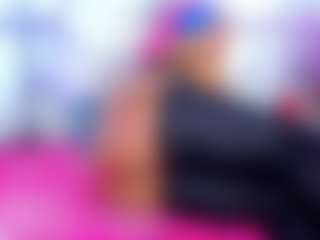 Live cam show with NinaNicole - Brown Hair MILF on Fling VIP Chat