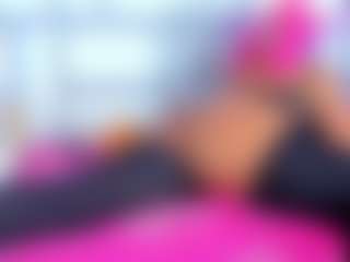 Live cam show with NinaNicole - Squirt on Camsoda