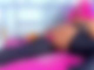Live cam show with NinaNicole - Latina MILF on friskycurves.com | colombia