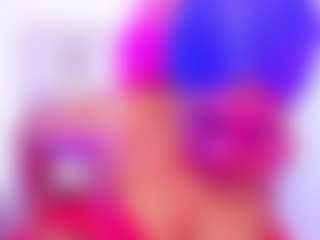 Live cam show with NinaNicole - Skinny on Camsoda