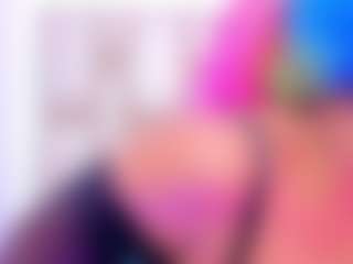 Live cam show with NinaNicole - Middle Aged on Camsoda