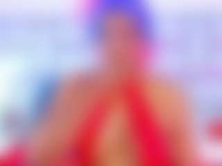 Live cam show with NinaNicole - Petite MILF on CamwithHer