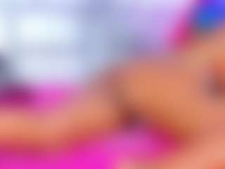 Live cam show with NinaNicole - Tease MILF on Dare Cams