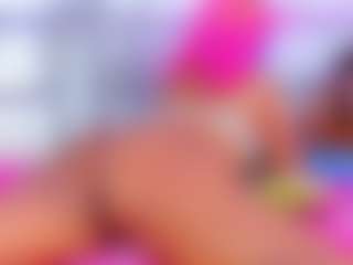Live cam show with NinaNicole - Squirt Mature on CamClone