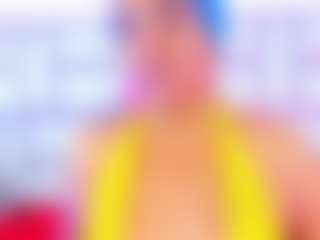 Live cam show with NinaNicole - Black Petite on Camsoda