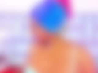 Live cam show with NinaNicole - Shaved Pussy Mature on Fling VIP Chat