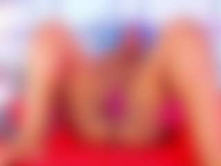 NinaNicole MILF webcam performer live streaming