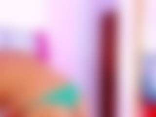 Live cam show with NinaNicole - Oil on Camsoda