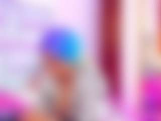 Live cam show with NinaNicole - Skinny MILF on Adult Interactions