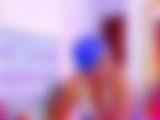 Live cam show with NinaNicole - Squirt on Camsoda
