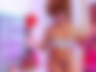 Live cam show with NinaNicole - Petite on Camsoda