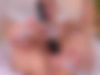 Live cam show with MartinaGrace - Body Massage on nudelive.tv