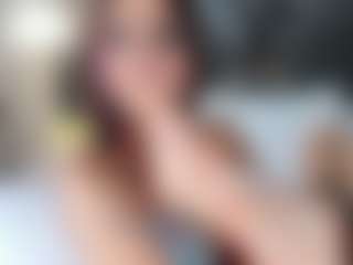Live cam show with MartinaGrace - Green Eyes on fapnchat