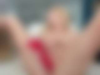 Nikki MILF en webcam transmitiendo en vivo