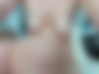 Live cam show with Nikki - Blowjob on Fapmatic.com