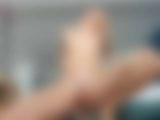Live cam show with Nikki - Fingering MILF on TeamSkeetLive