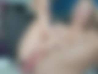 Live cam show with Nikki - Lovense Middle Aged on CamClone