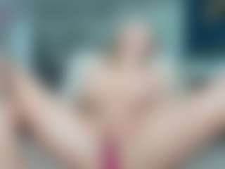 Live cam show with Nikki - White on CamClone | united states