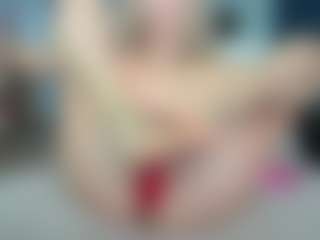 Live cam show with Nikki - Toys Middle Aged on Camsoda