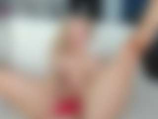 Live cam show with Nikki - Anal MILF on Cam Slut