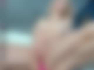 Live cam show with Nikki - Big Ass on eurowanks.com