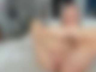 Live cam show with Nikki - Blonde Hair on SinfulBabes