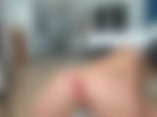 Nikki's Live Sex Cam Show