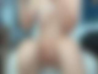 Live cam show with Nikki - Butt Plug on Dolls Live
