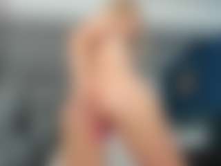 Nikki's Live Sex Cam Show